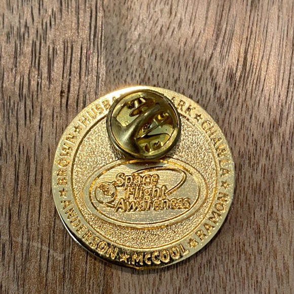 Missile Defense Agency and Columbia Heroes Pins - Picture 6 of 7